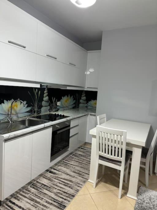 Onea's Leilighet Tiranë
